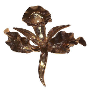 VTG Nina Ricci Gold Tone Iris Brooch w Pearl Accent 2.5”